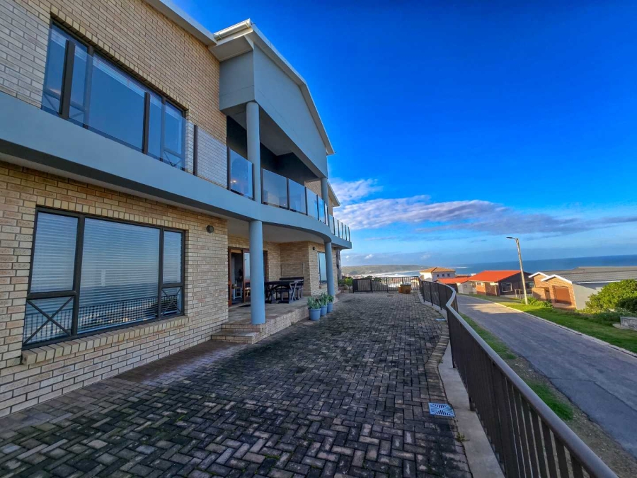 4 Bedroom Property for Sale in Jongensfontein Western Cape
